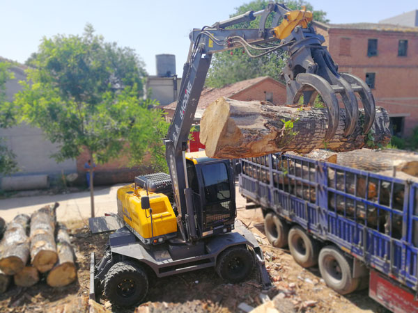 寶鼎95多功能小型輪式挖掘機(jī).jpg